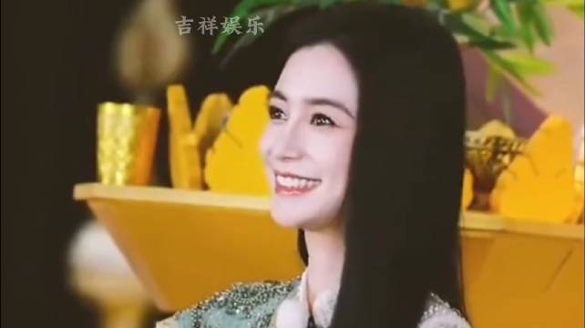 Angelababy偷偷买下6张车票，热搜没写的细节才格外扎心✨一件小事藏着温柔，不声张、不炒作，默