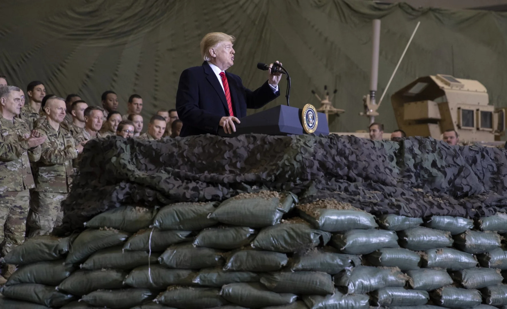 特朗普将驱逐美国军队中的跨性别士兵