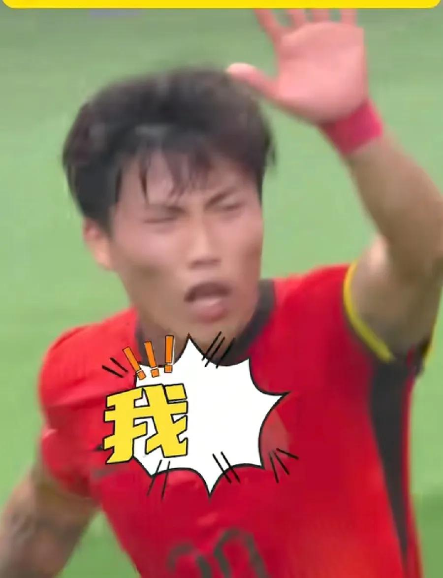 与三笘薰、日本相比，谢文能、国足的脚下技术，就是一坨翔！同样发角球，国足踢巴林，