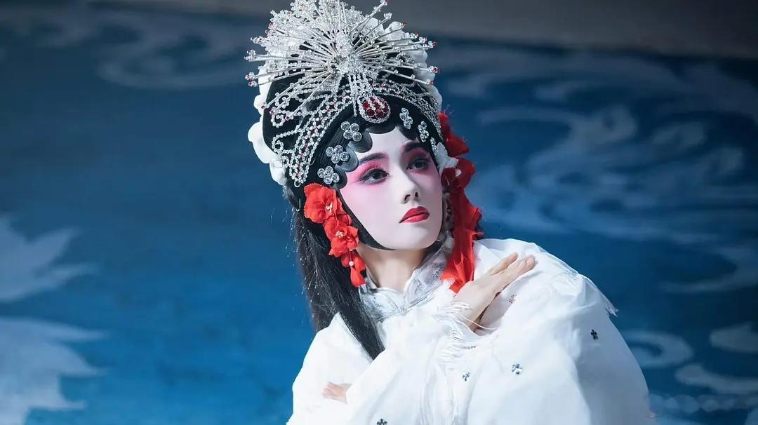刘浩存这戏曲造型，直接有人生角色了！其他00花的代表作，评论区甩出来看看！ 