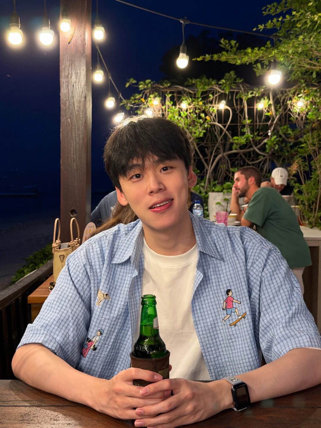 可以和海滩边的弟弟喝一杯吗
