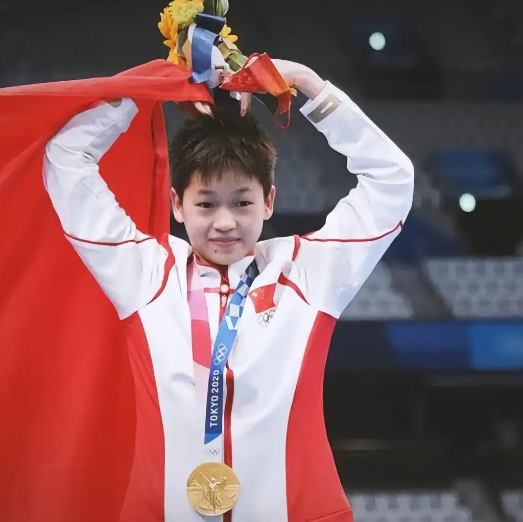 全红婵遭遇网暴，这事儿闹大了！广东二沙训练中心公告栏上的报警回执，让全红婵网暴事