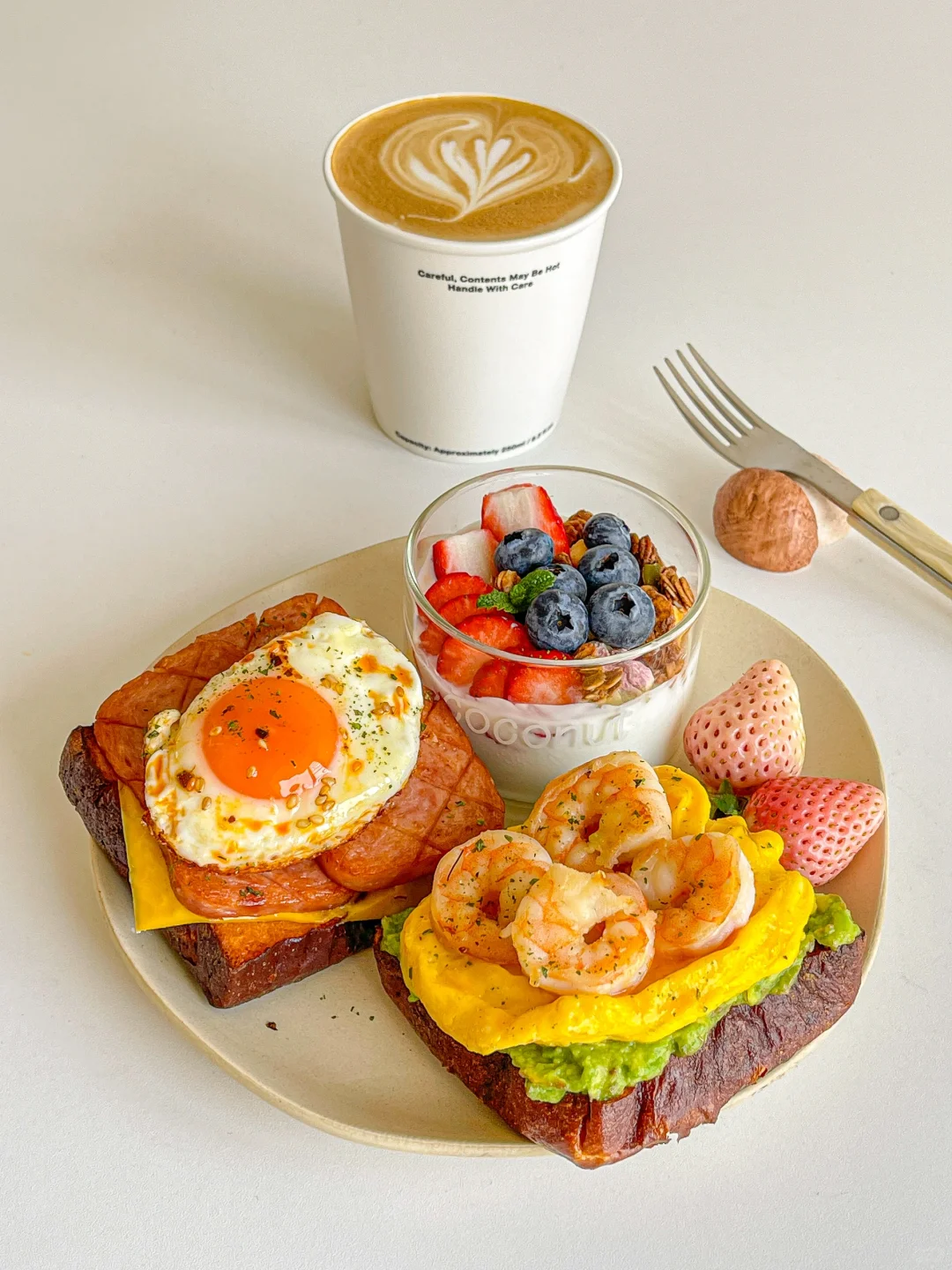 元气brunch🍳吐司三明治双拼酸奶杯🫐热拿铁