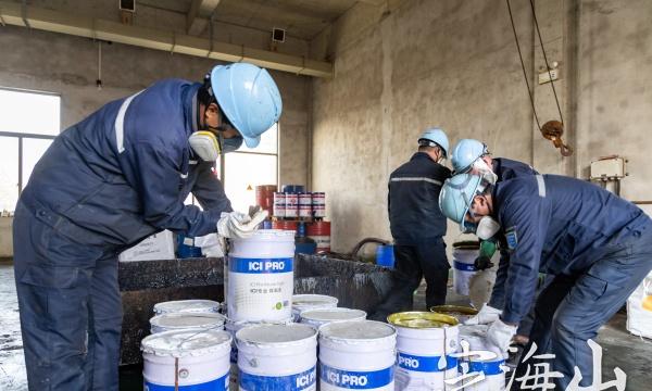 触目惊心！一大批假“美孚”机油被查处 ​​​