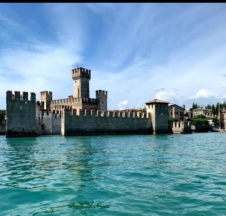 评论区直接炸了！
 

塞内加尔1-0把埃及送回家，马内第78分钟一脚贴地斩，直