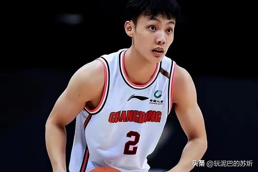 断崖式崩盘！首节还能险胜，后三节彻底哑火，广东惨遭两连败

CBA常规赛深夜大战