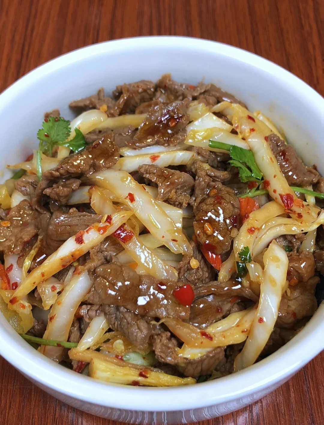 下饭神器又来了，试试这道白菜梗炒牛肉！！