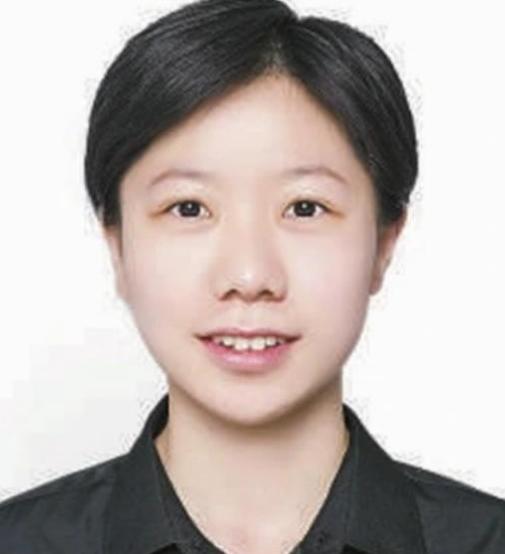 1994年， 太原 一女婴因手臂残疾被抛弃，58岁拾荒妇人见其可怜，把她捡回家用