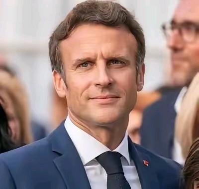 马克龙和盟友讨论以后，拟计划邀请中国参加2026年在法国举行的G7峰会。网友评论