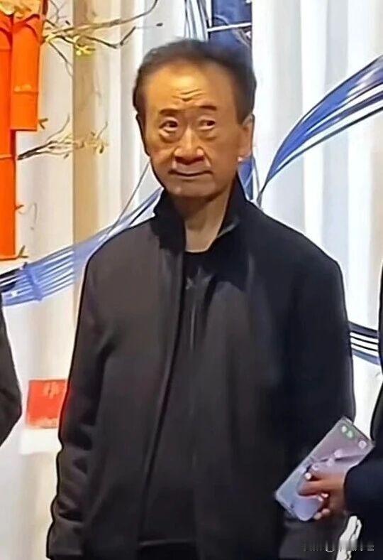 老人家令人尊敬！真是个性情中人！房地产界大多是政经资源的套利者，真正开展市场化经