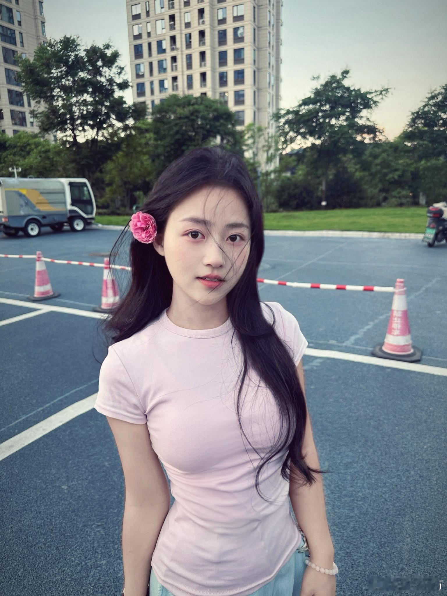蔷薇花开时. 