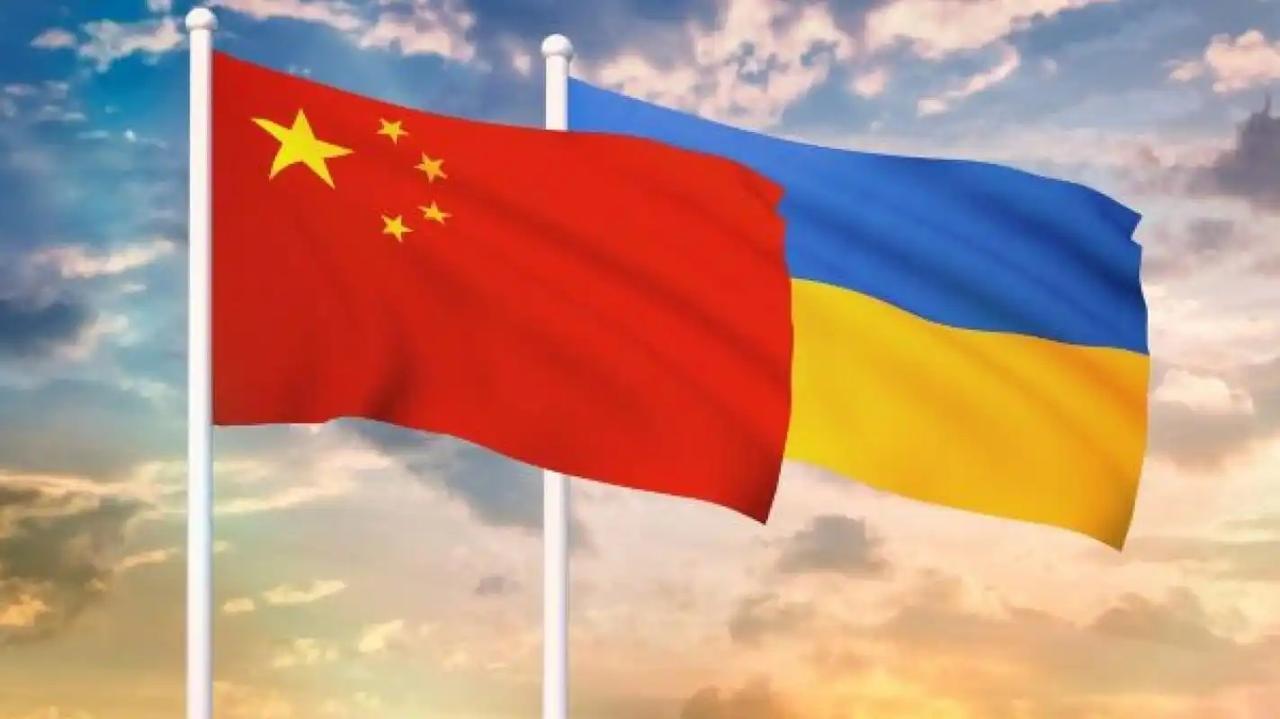 世界上最牛的两个国家，中国和乌克兰，这两个国家在30多年前，那起点简直是一个地下