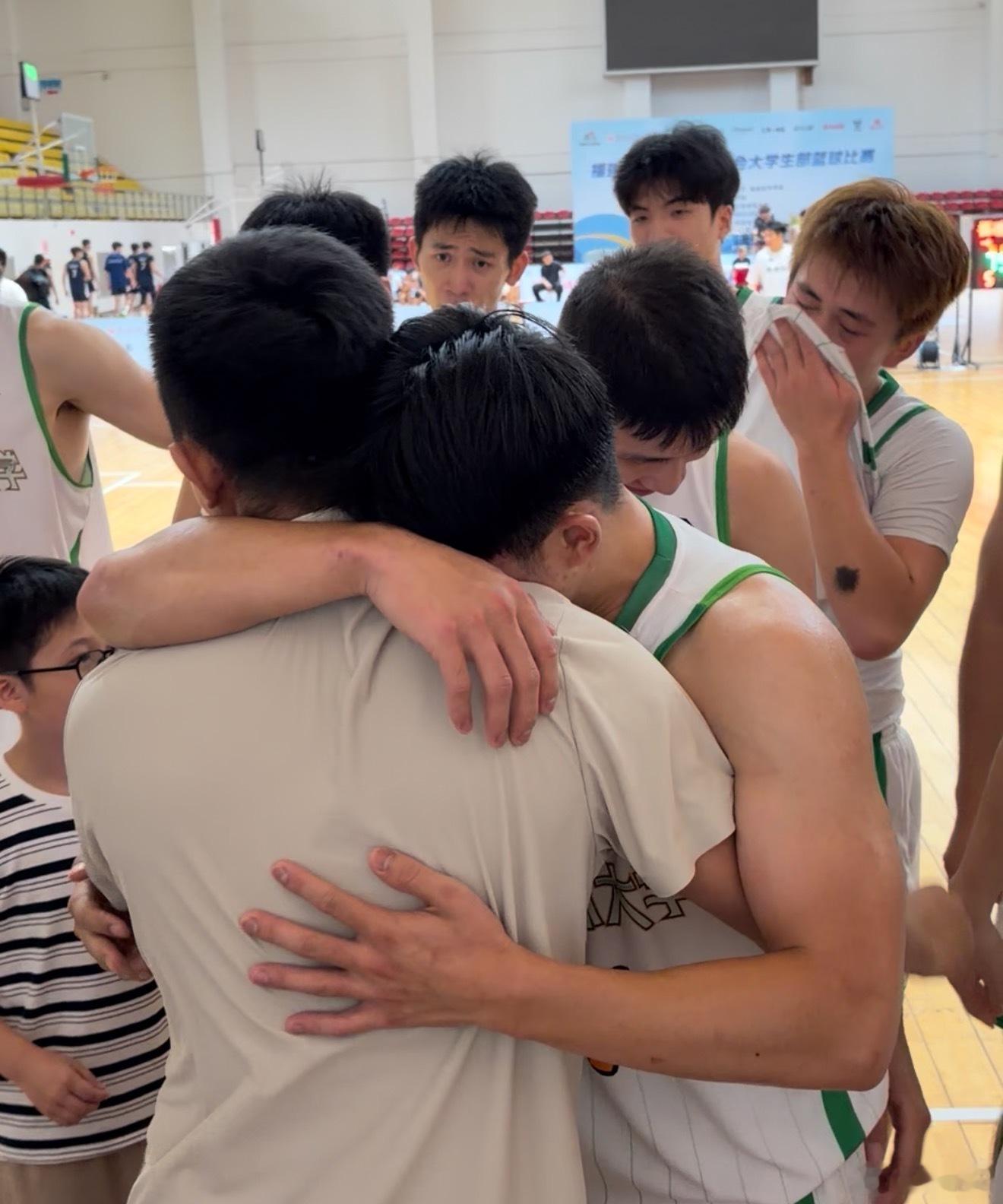 你的敢不同本身就是荣耀为什么总有人敢走没人走的路刚刚带队参加完今年的福建省省运会