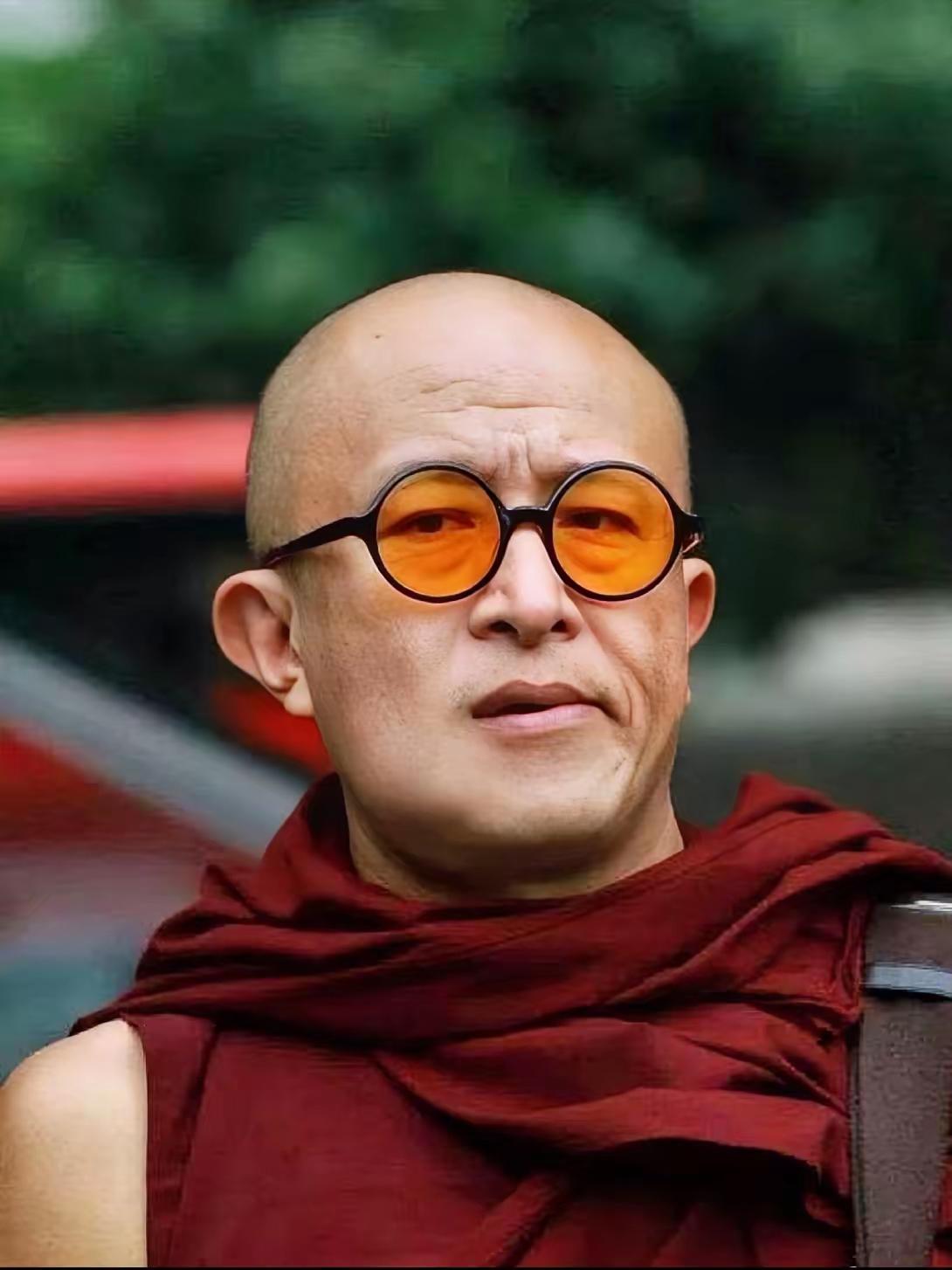 宗萨仁波切说：“希望有一天，有人到你的面前来炫耀他念完了一千遍六字大明咒，而你只