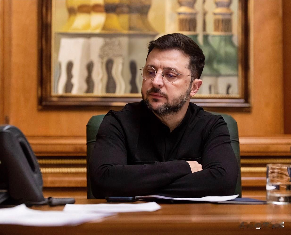 和平在望！据环球时报，乌克兰总统泽连斯基在柏林会晤美国特使前夕表示，乌克兰已放弃