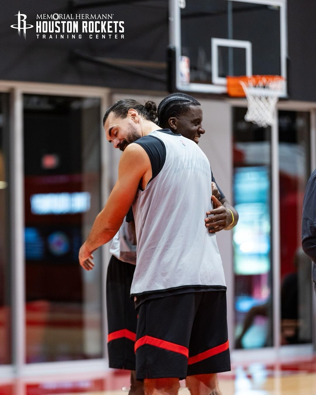 训练营第五天！火箭[超话]休斯顿火箭NBA吐槽大会 ​​​