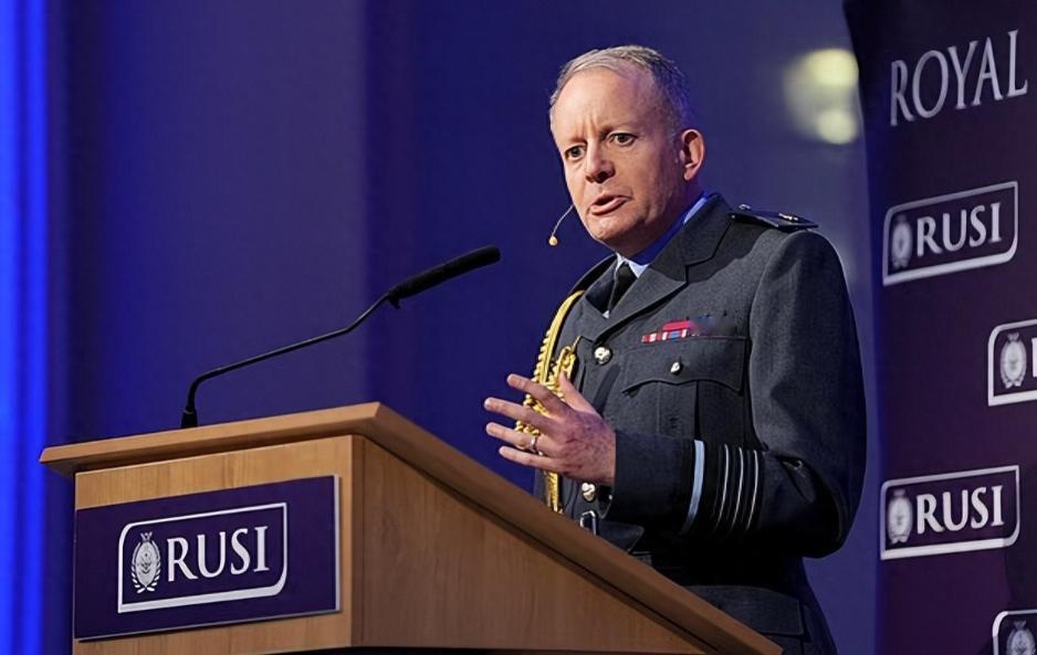 【英高官渲染俄威胁，意欲何为？】近期，英国多位高官密集发声，大肆渲染俄罗斯威胁，