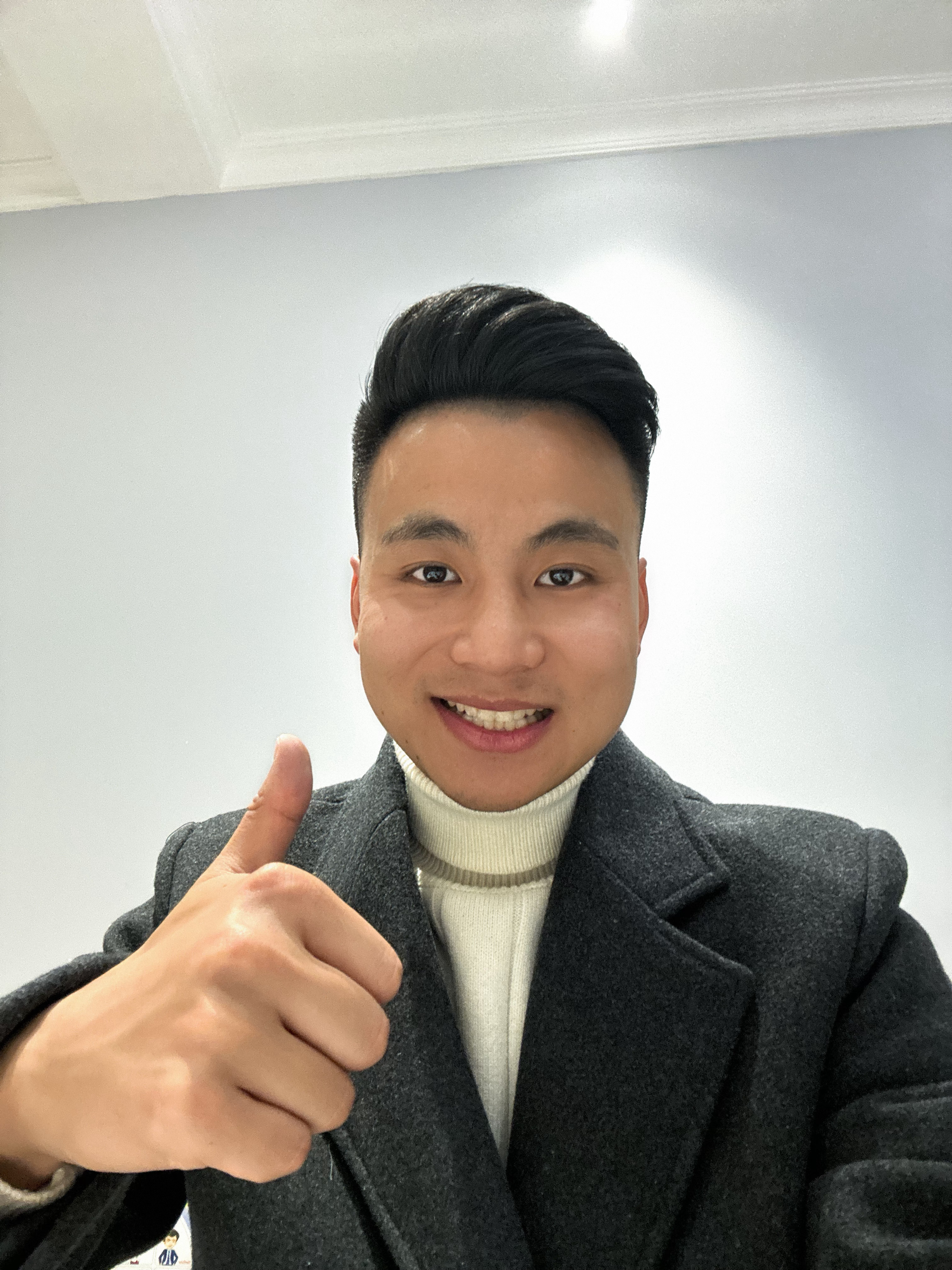 明天好朋友婚礼，让我客串主持人⚡现在还在背词～ 