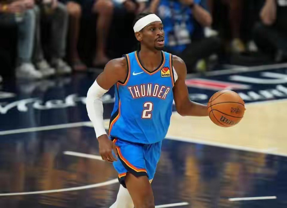 东契奇率先破2000分！亚历山大、约基奇、文班亚马紧随其后，NBA本赛季MVP四