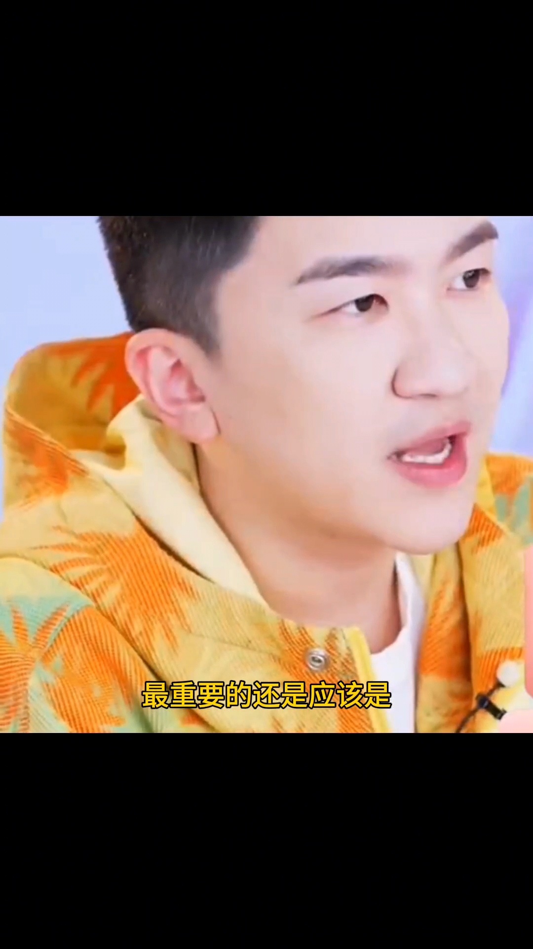 #张大大爆料女明星变美秘诀# 张大大爆料女明星回春秘诀，比起护肤和运动，吃的干净