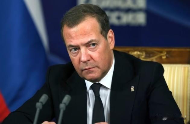 除非巴勒斯坦正式建国，否则一切都不会改变。巴勒斯坦如果现在想建国，除非天上能打一