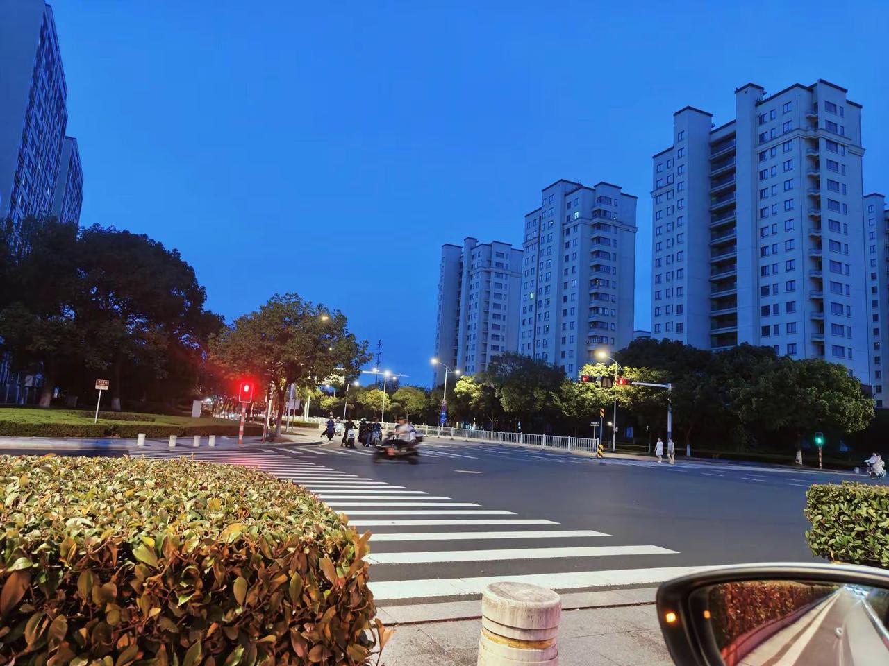 总想两全 总是两难 人生不过尔尔
