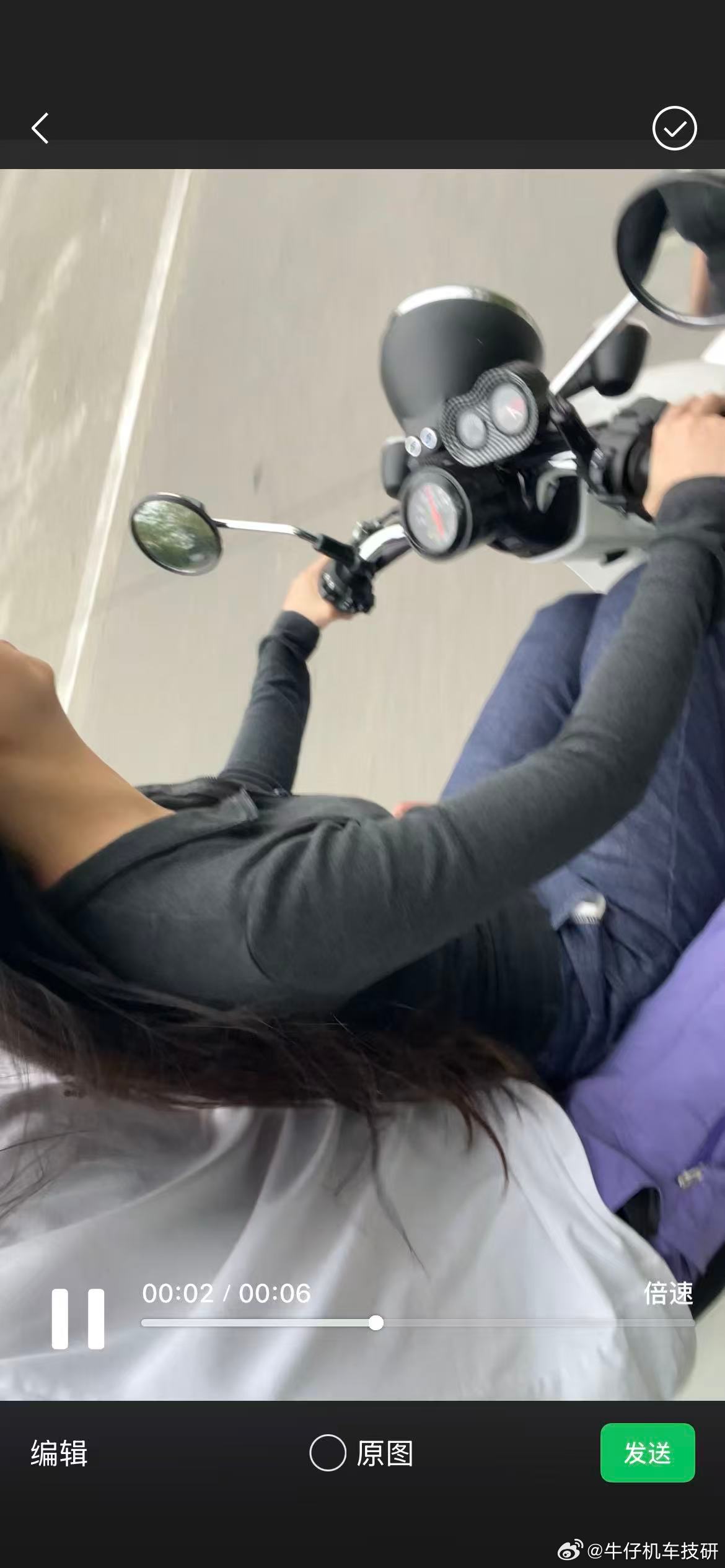 给大家推荐一款小型车，真的是搭女一流啊！不，搞错了，是被女搭也一流！大家不妨猜猜