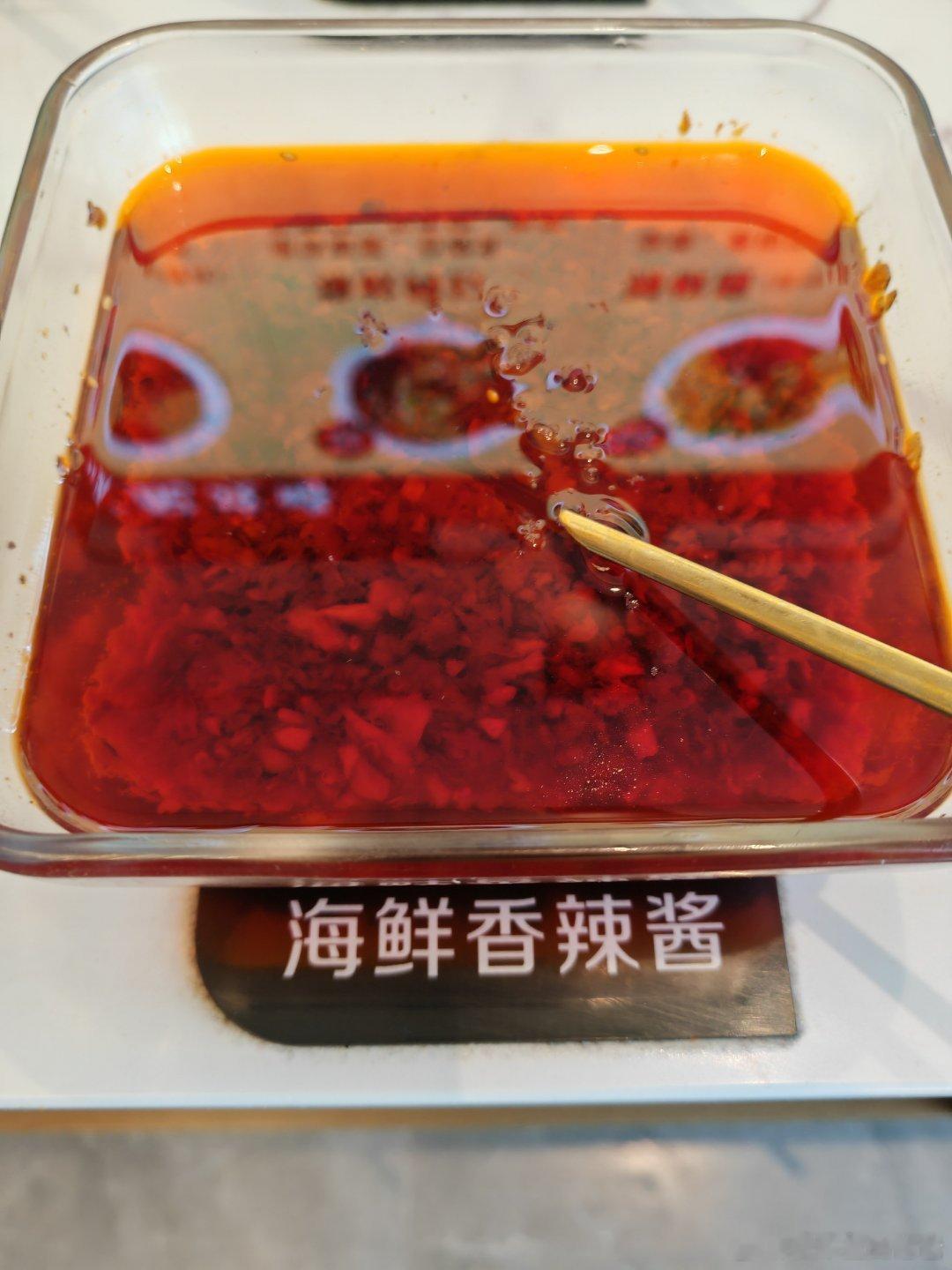 酱料搞得很专业。 