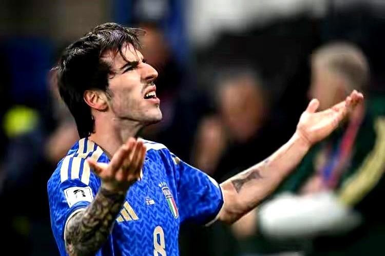 意大利队又又又无缘世界杯了！

赛前都说波黑要“摆大巴”，学意大利的防守来对付意