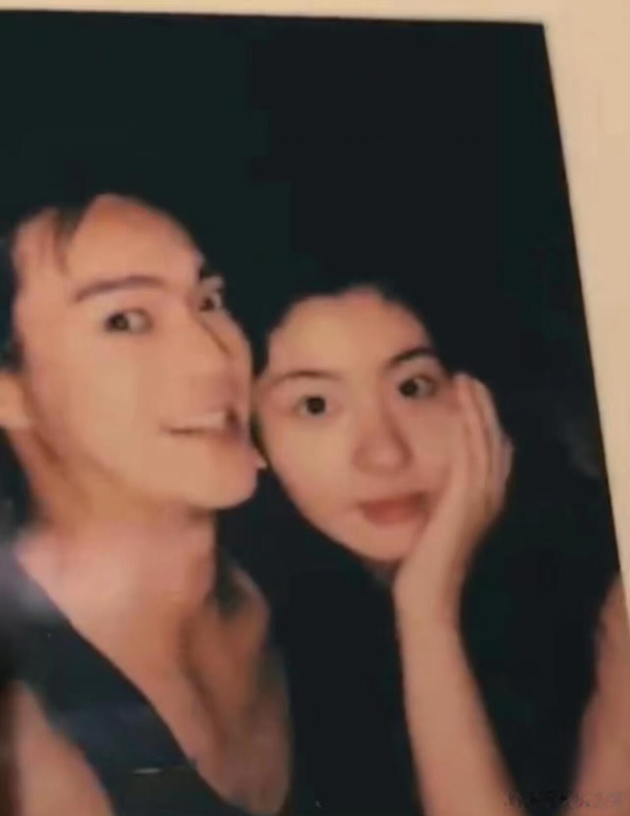 许凯赵晴合照疑似许凯赵晴贴脸合照来了……许凯赵晴贴脸照所以到底谈过没啊……[傻眼