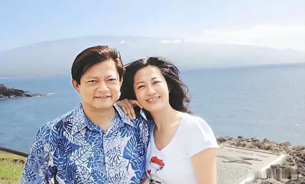 前妻这气质，甩现任八条街！

不知道莫华伦中了什么邪，看上了这个王冰冰，穿衣打扮