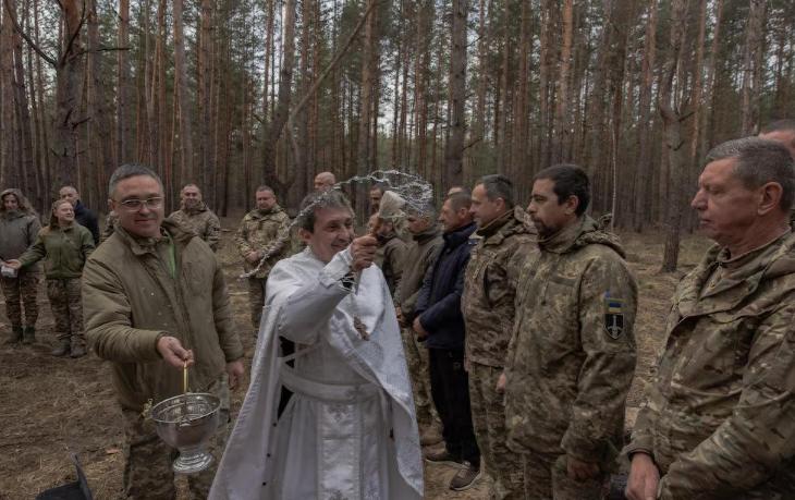 复活节刚过没几天，俄乌前线那点安静就彻底没了。克里姆林宫直接把延长停火的大门关死
