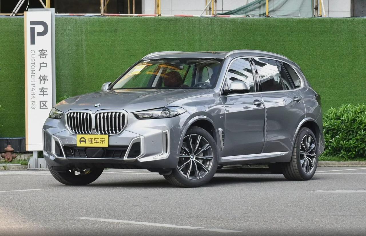 今天咱来唠唠二手宝马 X5哈！这车子在二手车市场可火啦，一直都是豪华中大型 SU