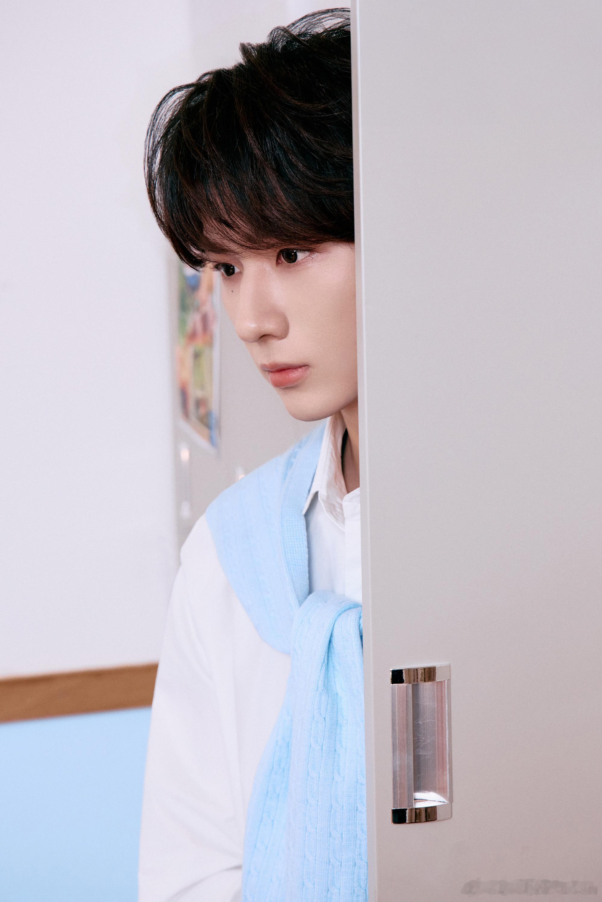 李宏毅李宏毅fancycube品牌色彩代言人 lhy Day7：对他最想说的话 