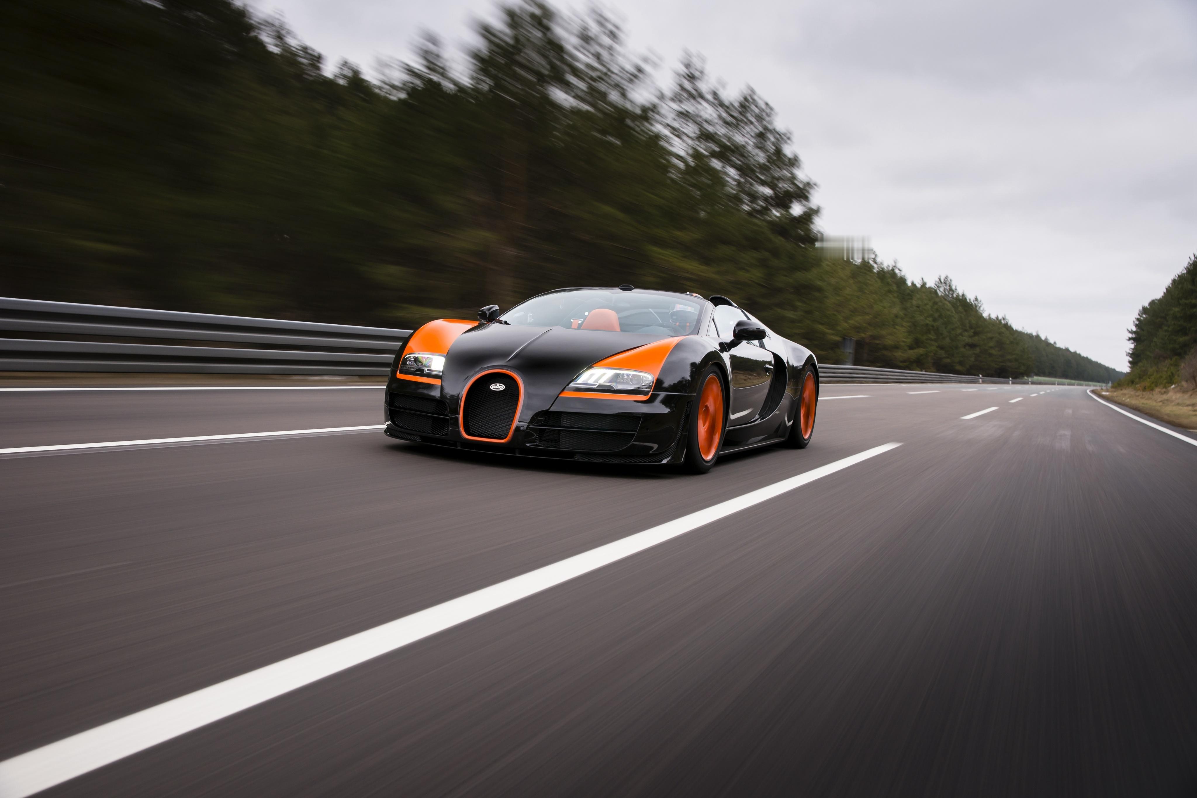 Bugatti Veyron Grand Sport Roadster 