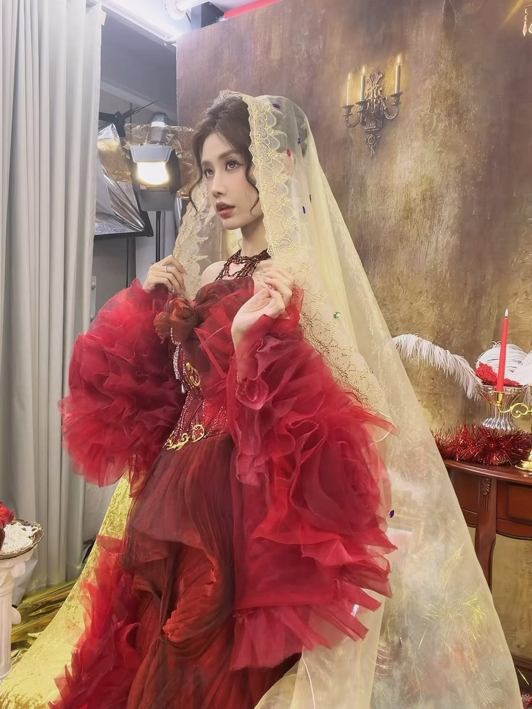 嘿嘿 今天的眼神光 