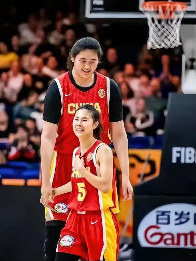 中国女篮狂胜韩国35分，转头名古屋亚运会被看衰拿银牌？
半年前亚洲杯，91-6