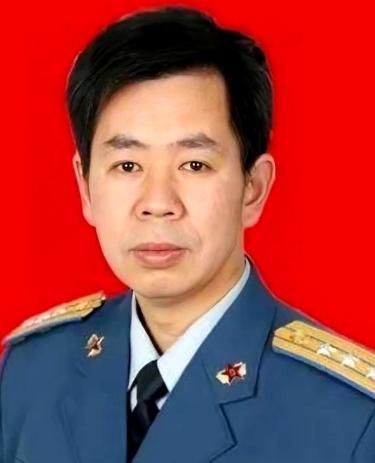 不可思议！
导弹刚竖起来，还没等点火，几万公里外的屏幕上，可能一个红点就亮了。