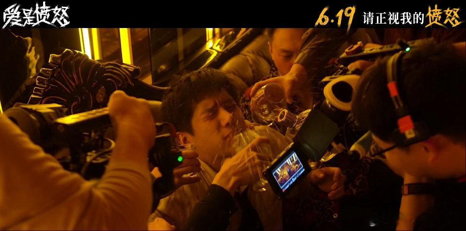 王安宇生理性演技王安宇呕吐戏是自己抠吐的 一个愿意把自己抠吐的演员，你不用担心他