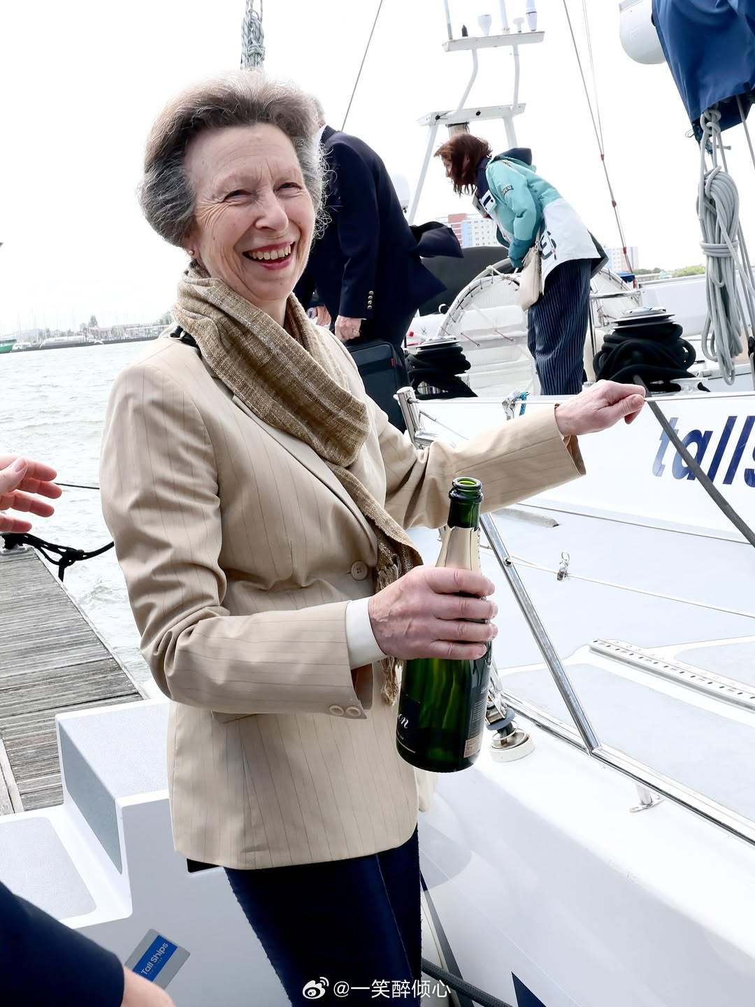英国王室  2026年6月4日，安妮长公主在朴茨茅斯⛵
