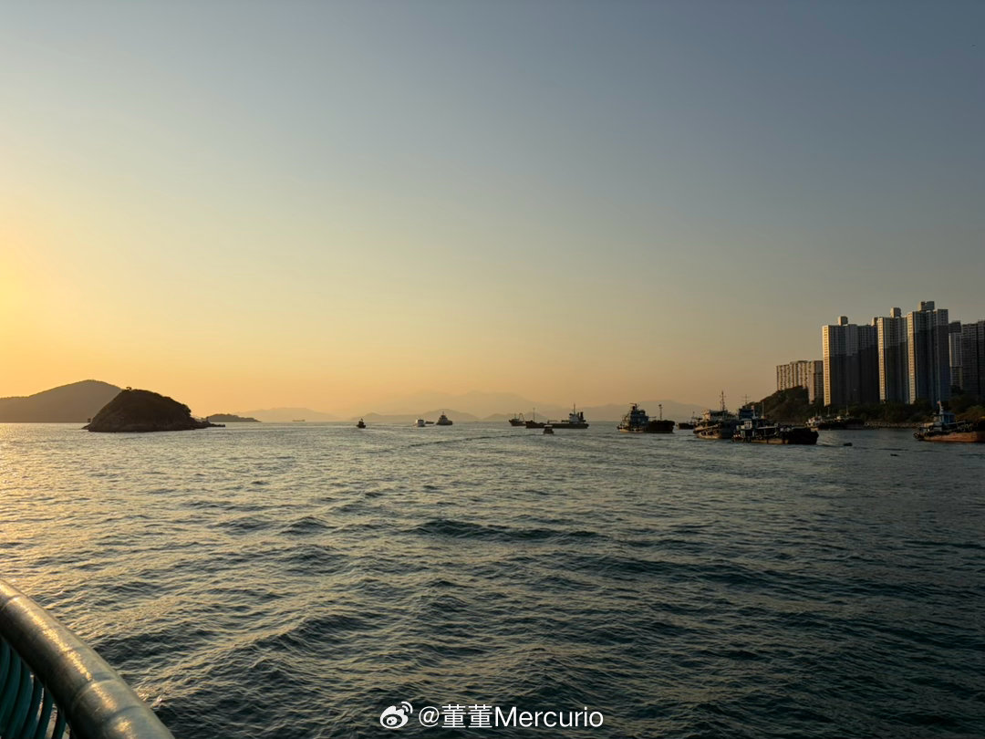 港岛南区日落。一个我特别喜欢的半世外桃源。 