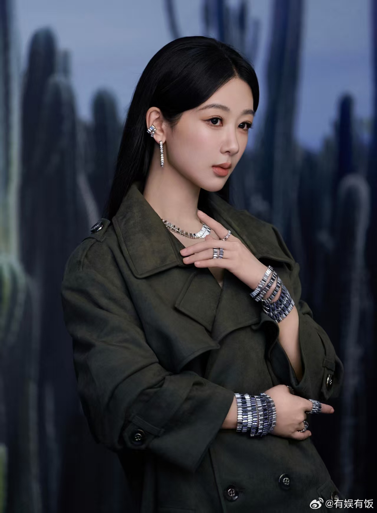 杨紫Apm侧拍杨紫黑长直 杨紫黑长直好美，谁心动了，绝了呀 ​​​