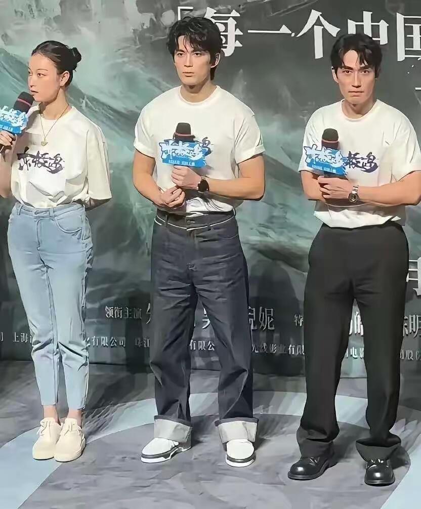 吴磊壮的都不像他了[思考] ​​​