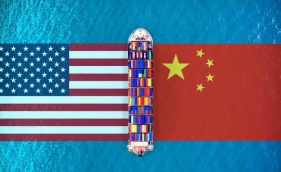 美专家呼吁白宫看清大势：将中国的头按在水里，只会加速美国灭亡。老美把中国逼到绝境