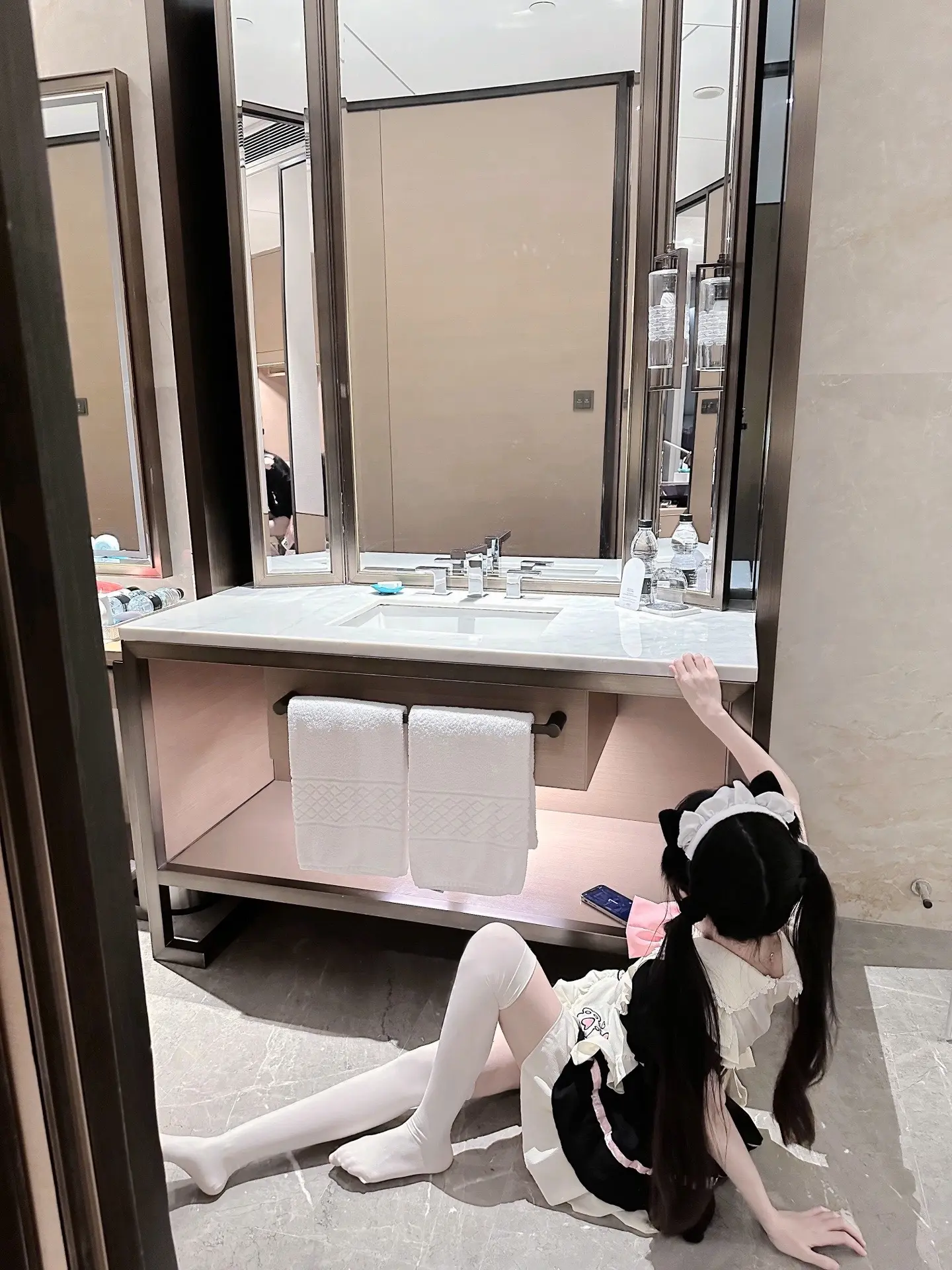 猫咪小怡能有什么坏心思呢 只是想次小鱼干罢了(〃ﾉωﾉ)
