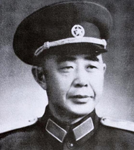 陈明仁1969年请求离职回长沙，毛主席知情后下达两个指示：原有待遇保持不变，值得