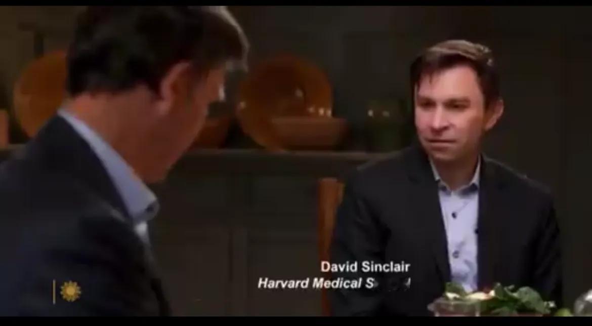 富人如何长寿？哈佛医学院的遗传学教授辛克莱博士，讲述了他重返青春的秘诀：

1.