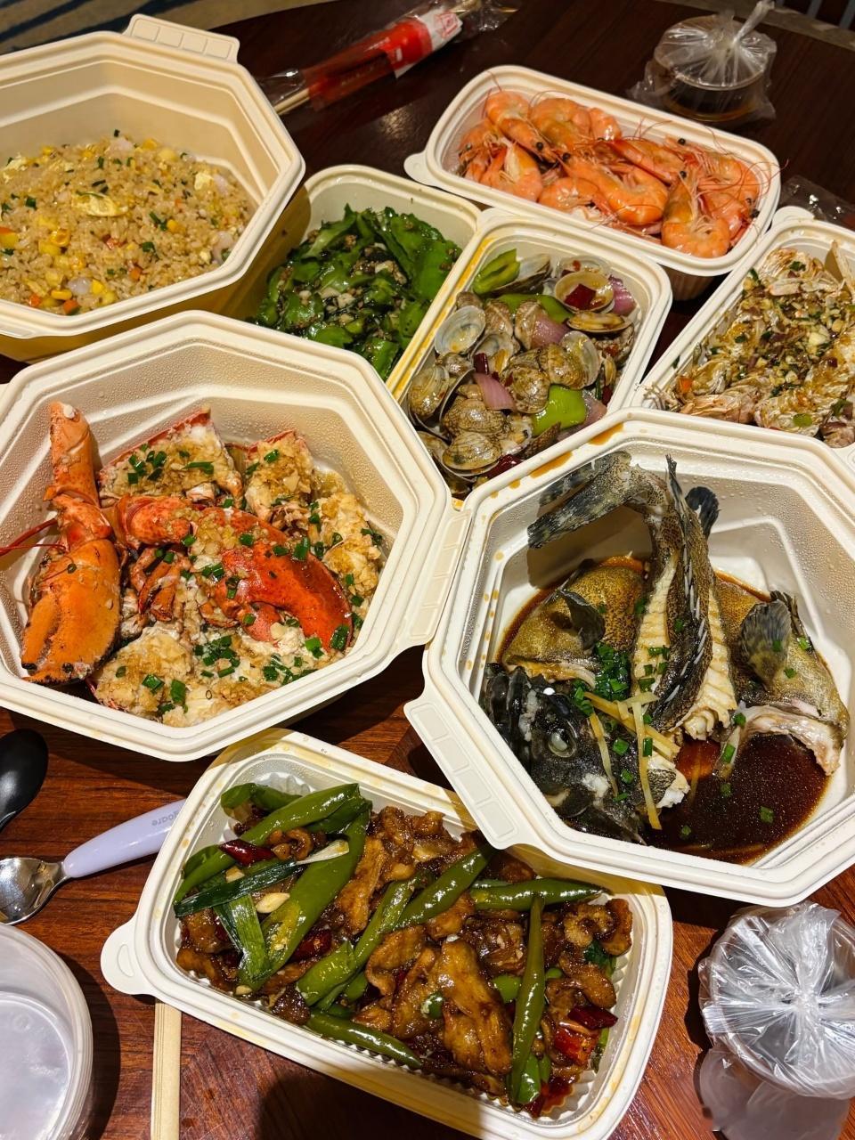 刚忙完工作，饿得不行。正准备点吃的，发现千问那个30亿请客的活动是真的香。点盒马