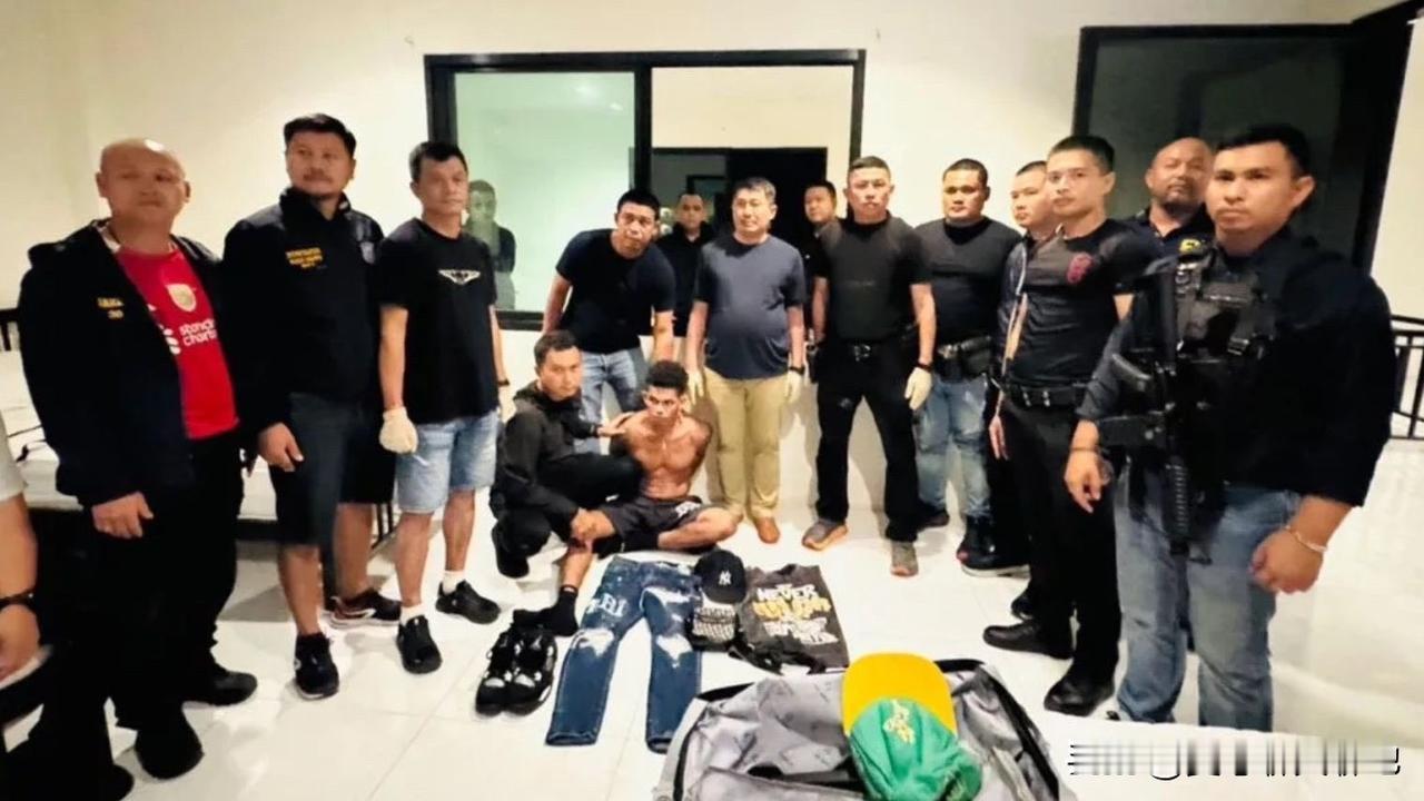 一名拥有瑞典国籍的阿拉伯裔伊拉克罪犯在泰国被捕，他参与帮派暴力活动，还居然与警方