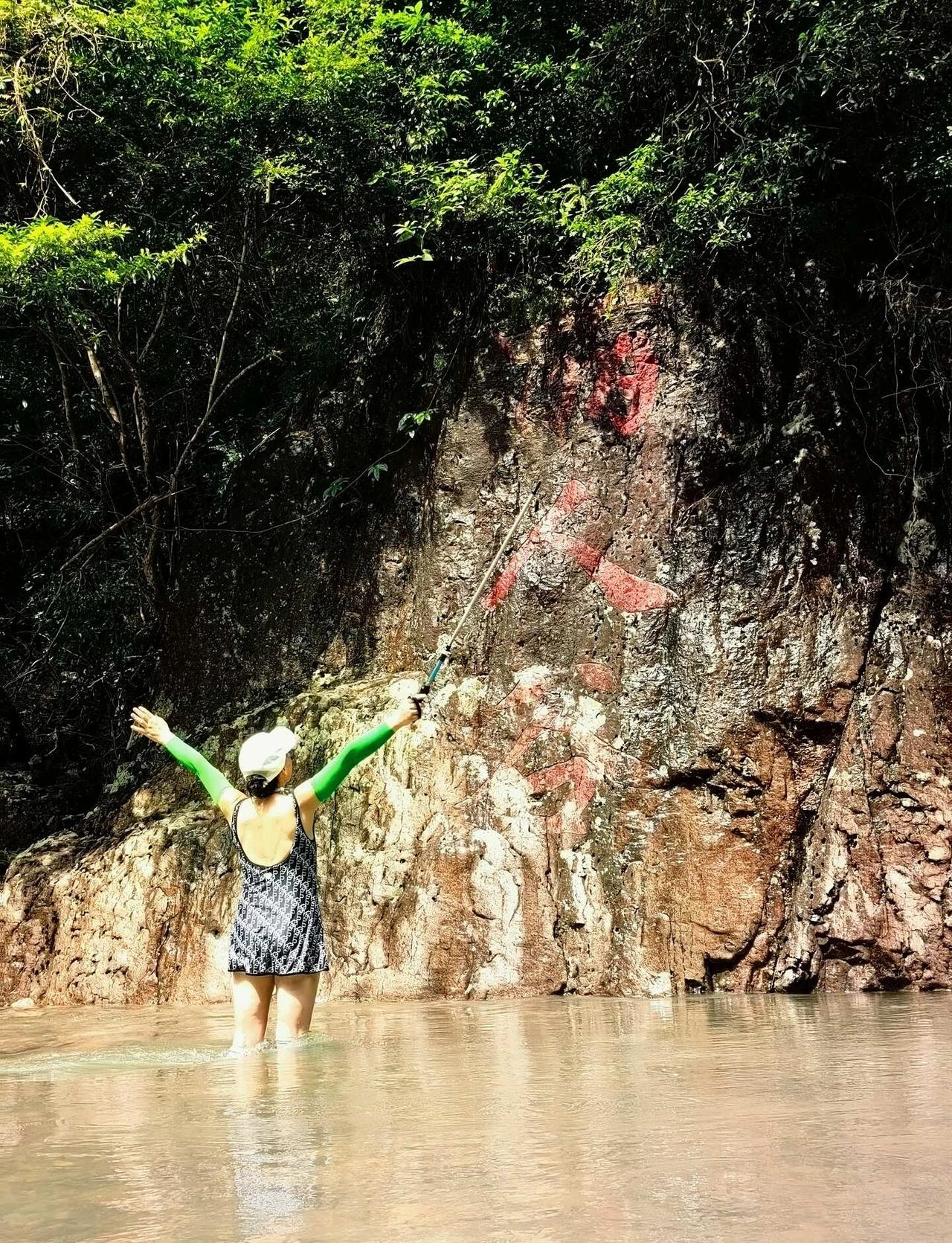 丽人谷溯溪，险而快乐着
仙居丽人谷 ，受前几日台风降雨影响，水流湍急，水深地方2